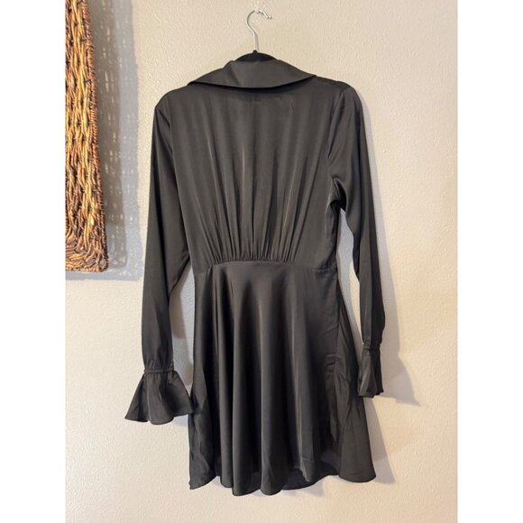 Spring & Mercer Dress L Black Long Flutter Sleeve Tie Front Cut Out NEW - Picture 10 of 16